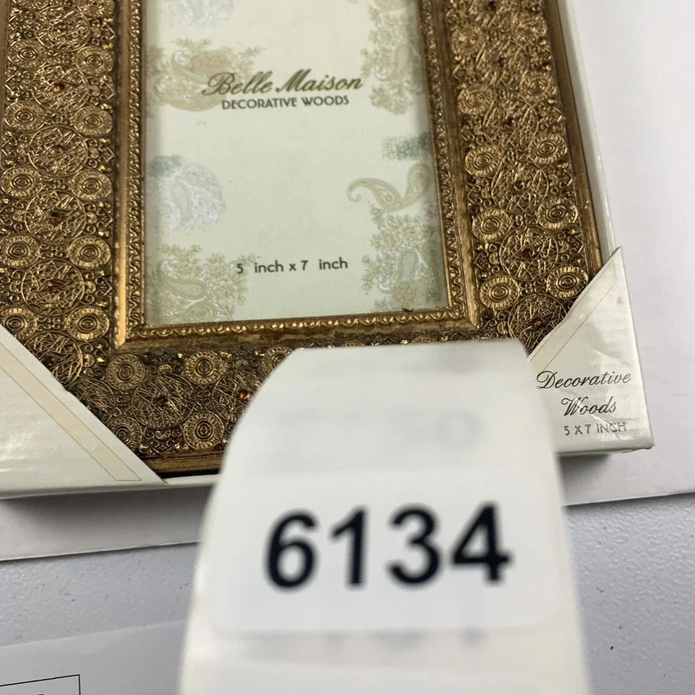 Belle Maison Decorative Woods Metallic Gold Embossed & Jeweled 5x7in Frame 6134‎